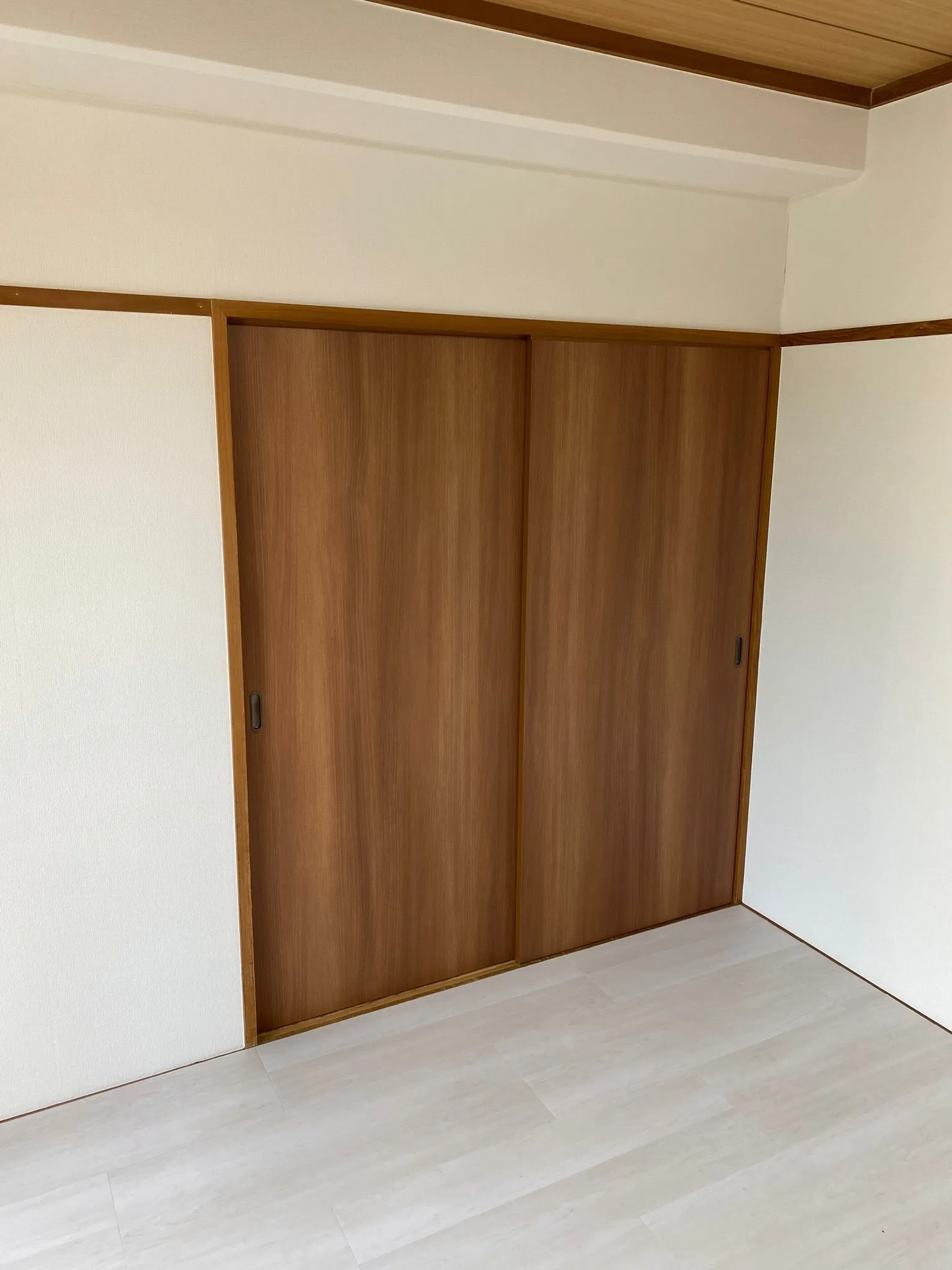横浜市で賃貸マンションの退去後の原状回復工事でした。
